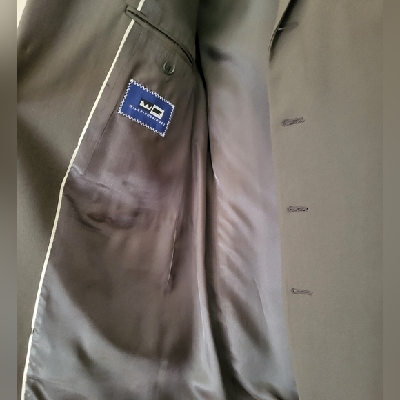 Almost New Men's Suit - 40 - Picture 2 of 14